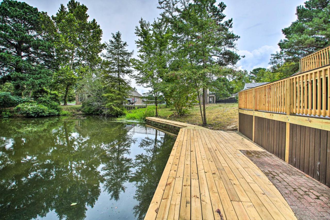 Lakefront Home With 2-Tier Deck And Boat Parking! Χοτ Σπρινγκς Εξωτερικό φωτογραφία